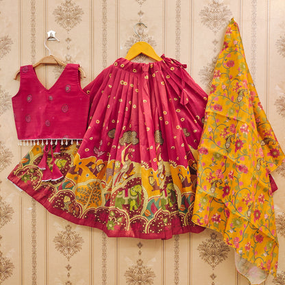 Trendy Kalamkari Kids Choli Set